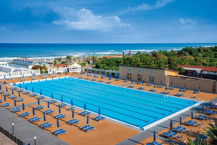 Grand Hotel Continental, Italy
