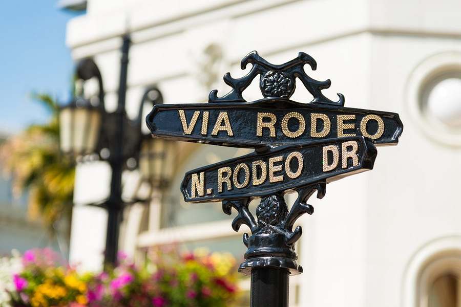 12 Nights,  Maui, Scottsdale & Beverly Hills In Style