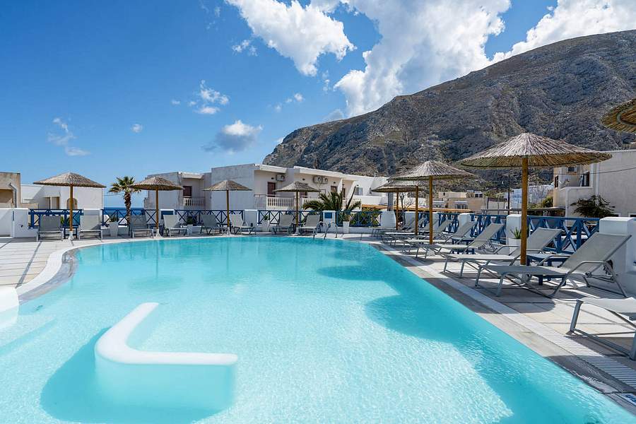 Sunshine Hotel, Greece