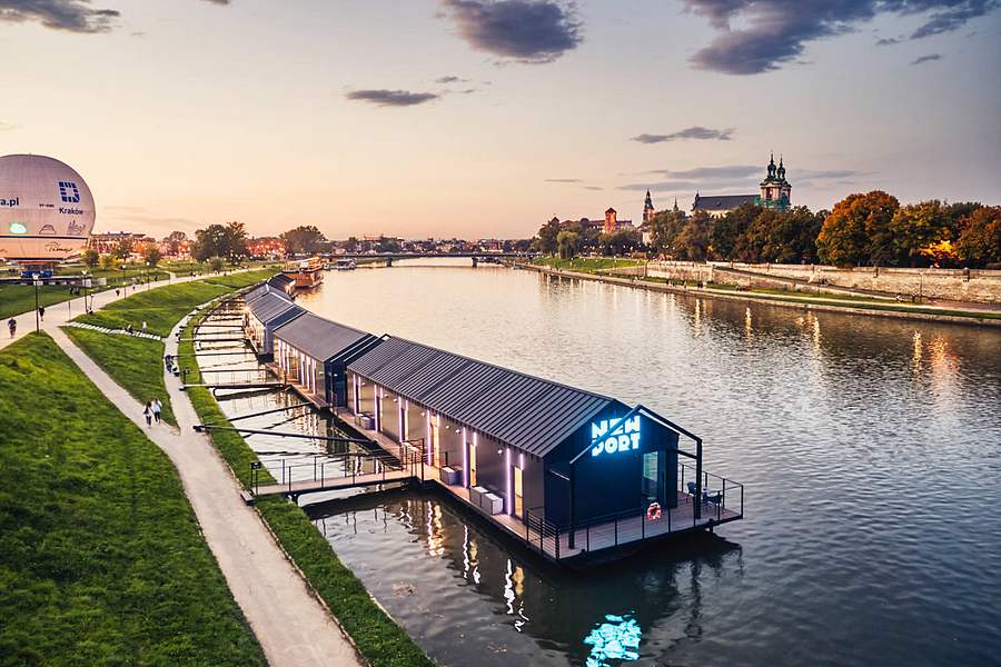 New Port Hotel, Poland