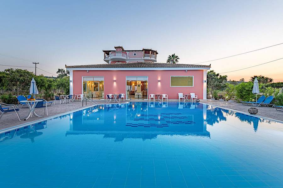 Dinos Hotel, Greece