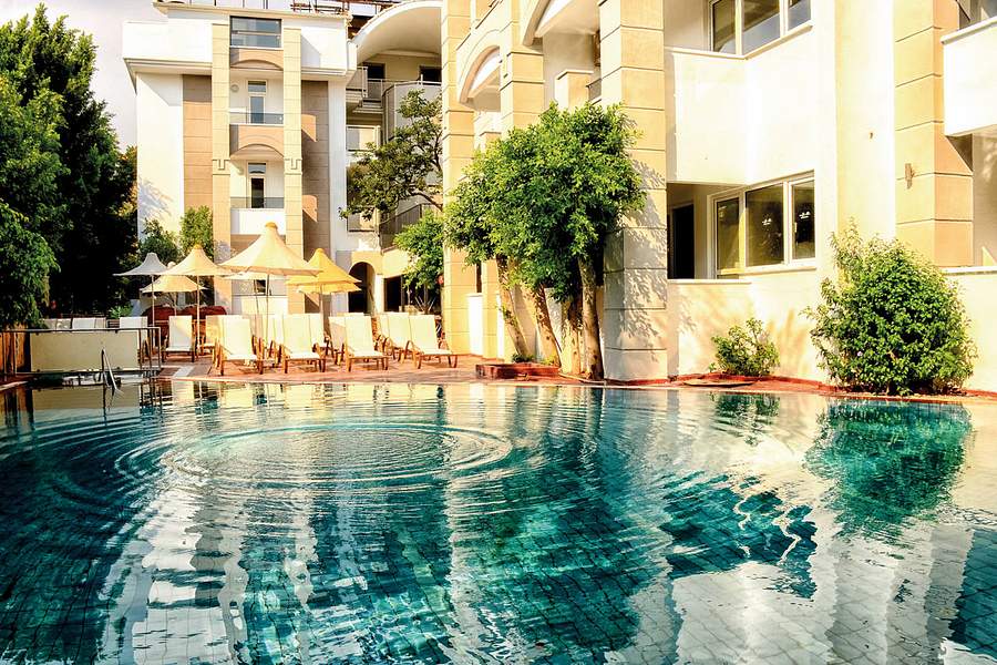 Two Seas Hotel, Turkey