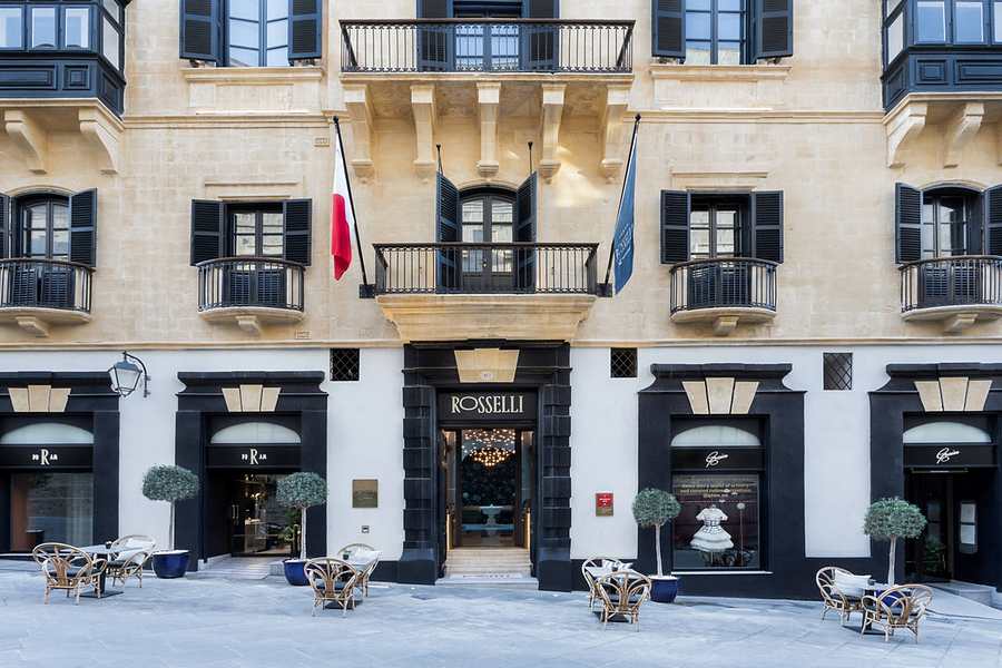 Rosselli AX Privilege, Malta