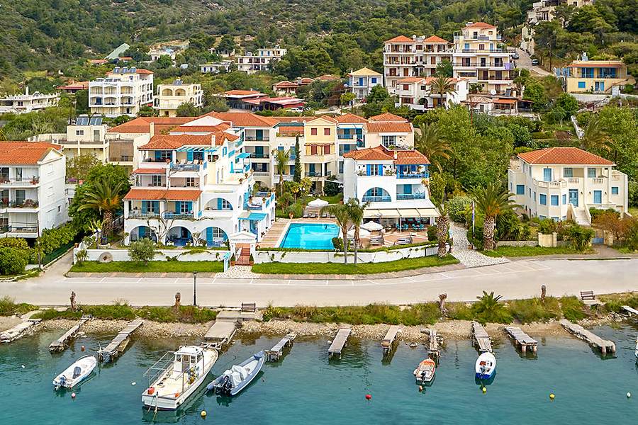Nikis Village, Greece