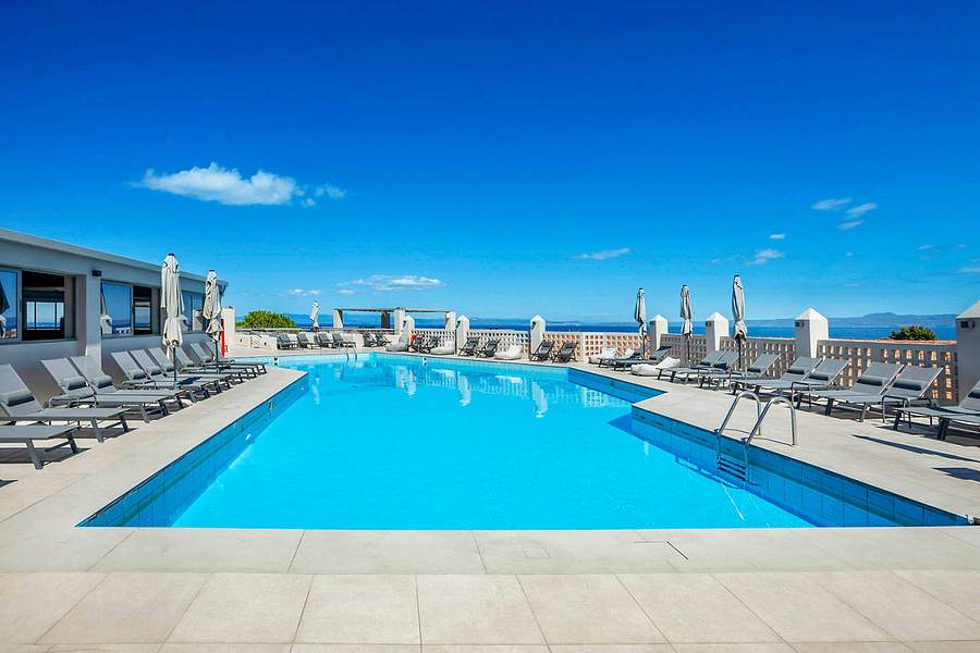 Arya Hotel, Greece