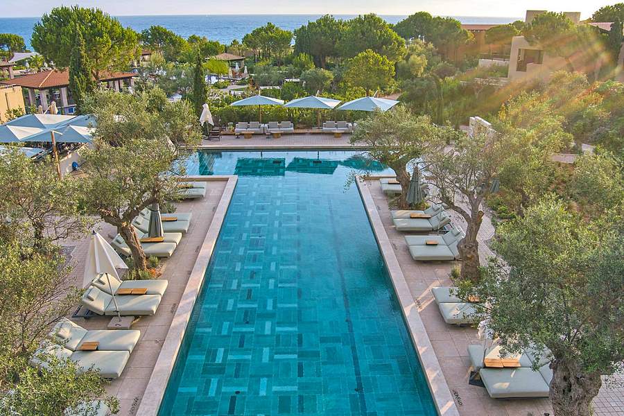 The Romanos a Luxury Collection Resort, Greece